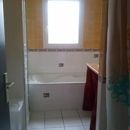 Villa Piscine Proche Plages *